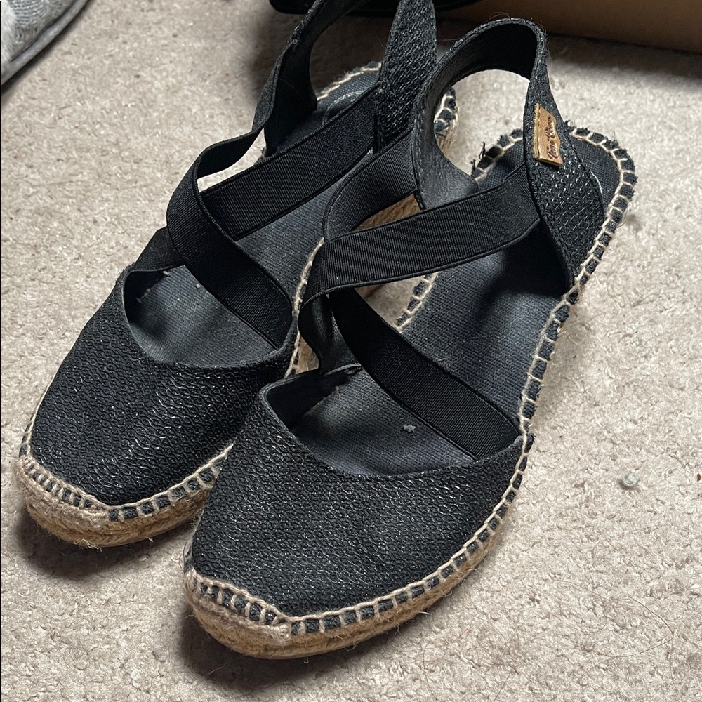 Toni Pons Elegant Black Espadrille Sandals